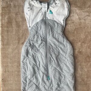 Love to Dream Gray and White Swaddle with Stars 2.5 TOG Size M